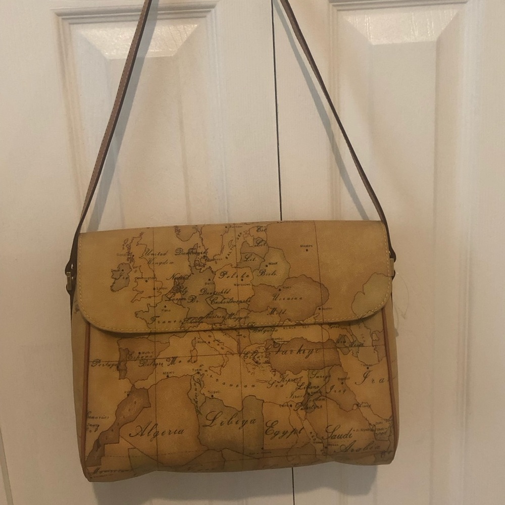 Alviero Martini bag